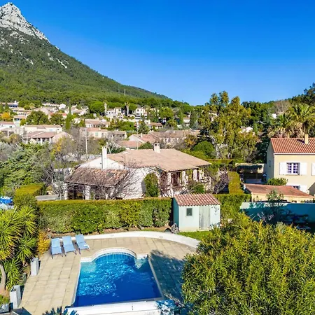 Villa Les Capucines By *